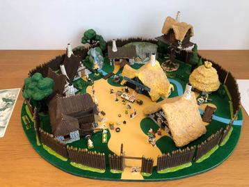 Minidorp in zijn luxe doos Asterix en Obelix Pixi beschikbaar voor biedingen