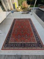 2 handgeknoopte tapijten (Herike), Ophalen