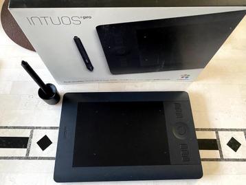 Wacom Intuos Pro tekentablet beschikbaar voor biedingen