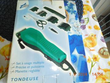 Hondentrimmer, tondeuse beschikbaar voor biedingen