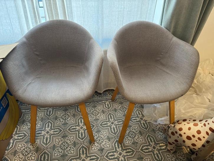 Set van 4 design stoelen (Westwing), Huis en Inrichting, Stoelen, Gebruikt, Vier, Hout, Stof, Grijs, Ophalen