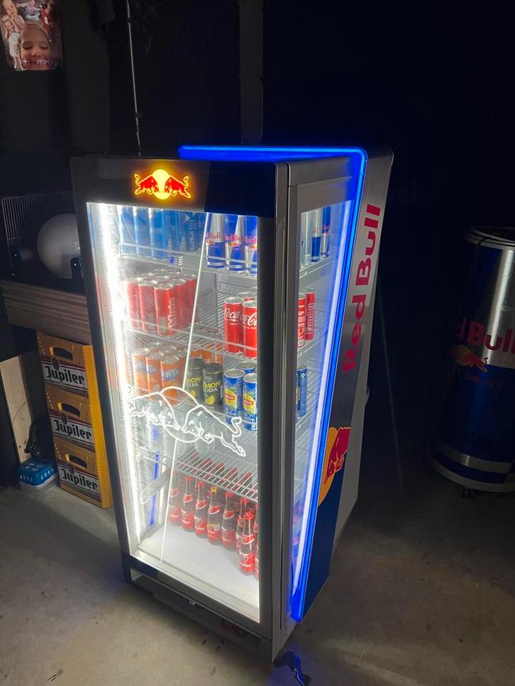 Redbull eco cooler large, Elektronische apparatuur, Koelkasten en IJskasten, Zo goed als nieuw, Zonder vriesvak, 200 liter of meer