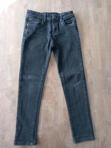 zwarte distressed jeans broek maat 140 c&a beschikbaar voor biedingen