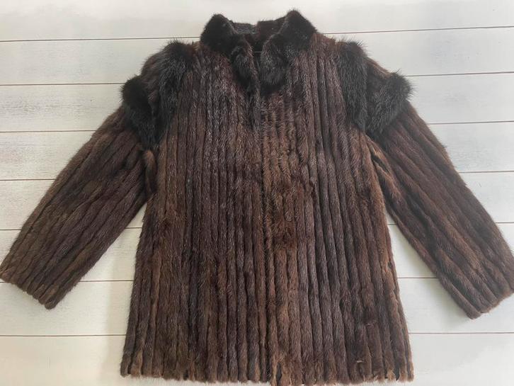 Veste en véritable fourrure:queues renard SAGA MINK:qualité., Vêtements | Femmes, Vestes | Hiver, Porté, Taille 38/40 (M), Brun