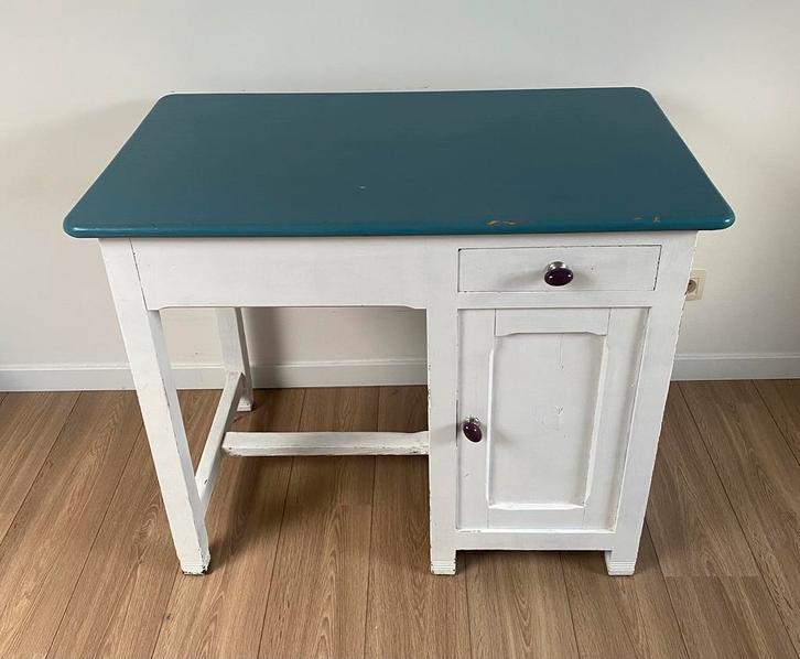 Houten klein bureau, Huis en Inrichting, Bureaus, Gebruikt, Bureau, Ophalen