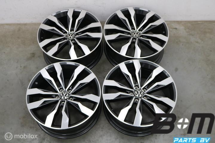 ORIGINEEL! 20 inch Suzuka R-Line velgen VW Tiguan 5NN601025E, Auto-onderdelen, Banden en Velgen, Velg(en), Gebruikt