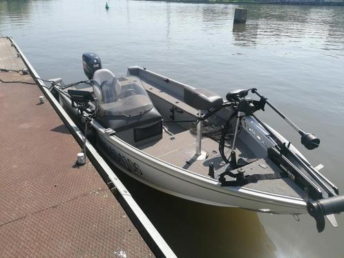 Bateau de pêche Alumacraft Escape 165, Sports nautiques & Bateaux, Bateaux de pêche & à console, Utilisé, 50 à 70 ch, 3 à 6 mètres