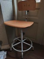 Vintage bureaustoel voor hogere tafel, bar. Turnhout, Ophalen, Zo goed als nieuw, Bureaustoel