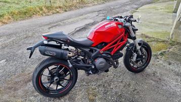 Ducati monster 796 beschikbaar voor biedingen