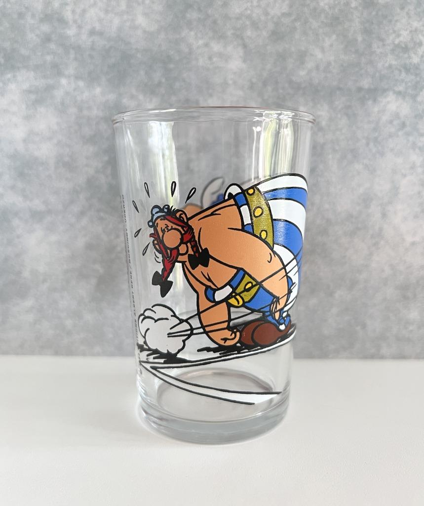 Verre à eau Astérix - 1984, Collections, Verres & Petits Verres, Utilisé, Verre à eau, Enlèvement ou Envoi