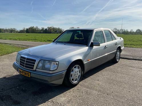 1994 Mercedes-benz E-klasse E 320 Oldtimer, Auto's, Mercedes-Benz, Bedrijf, E-Klasse, Benzine, Euro 1, Berline, Automaat, Gebruikt