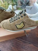 Nieuwe kaki groene sneakers TANGO maat 38, Tango, Nieuw, Ophalen of Verzenden, Sneakers