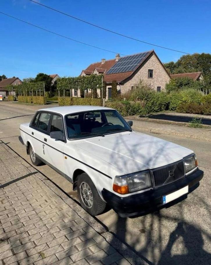 Volvo 240 LPG., Auto's, Volvo, Particulier, Trekhaak, LPG, 4 deurs, Handgeschakeld, Stof, Ophalen