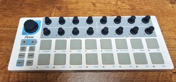 Arturia Beatstep + Suzuki SX500 idem Siel Ex80 synth beschikbaar voor biedingen