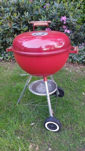 Magnifique barbecue Weber rouge 47 cm