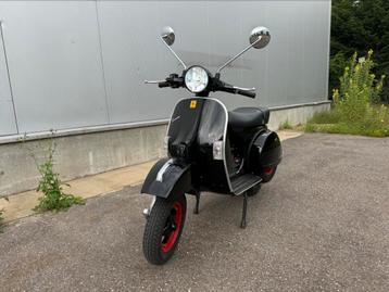 Piaggio Vespa Px 125 2014 5000kms disponible aux enchères