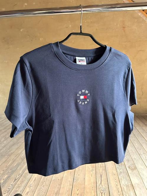 T-shirt - Tommy Jeans - XL, Kleding | Dames, T-shirts, Zo goed als nieuw, Maat 46/48 (XL) of groter, Ophalen