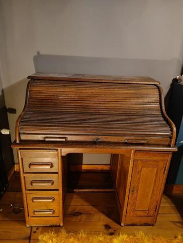 Antiek eiken rolluikbureau  beschikbaar voor biedingen