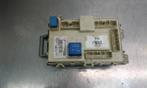 BOITE A FUSIBLES Hyundai i20 (01-2008/12-2015), Utilisé, Hyundai