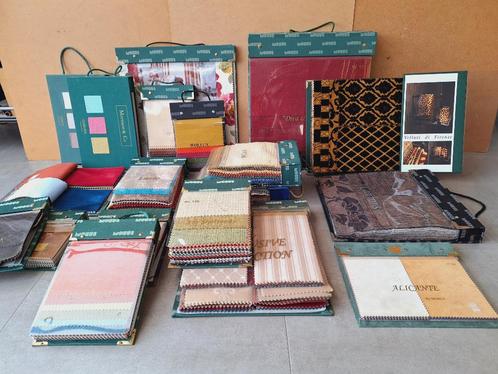 19 vintage luxe mappen met retro stof, Hobby en Vrije tijd, Stoffen en Lappen, Nieuw, Ophalen