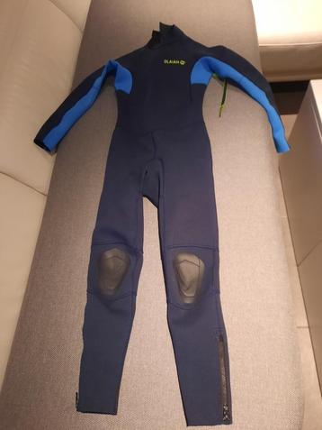 Kwalitatieve wetsuit 12jaar  beschikbaar voor biedingen