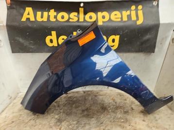 Scherm links-voor van een Ford Fiesta (B9) beschikbaar voor biedingen