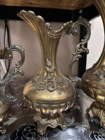Séries de vases *Vintage* en cuivre beschikbaar voor biedingen
