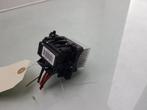 KACHELWEERSTAND Renault Clio IV (5R) (01-2012/08-2021), Auto-onderdelen, Gebruikt, Renault