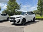 BMW X1 sDrive18i M Sport / PANODAK / TREKHAAK / DODE HOEK, Auto's, BMW, Gebruikt, Wit, Leder, Bedrijf