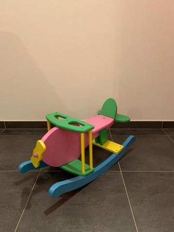 Schommelvliegtuig beschikbaar voor biedingen