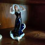 beeldje van Royal Dux Bohemia, Antiek en Kunst, Ophalen
