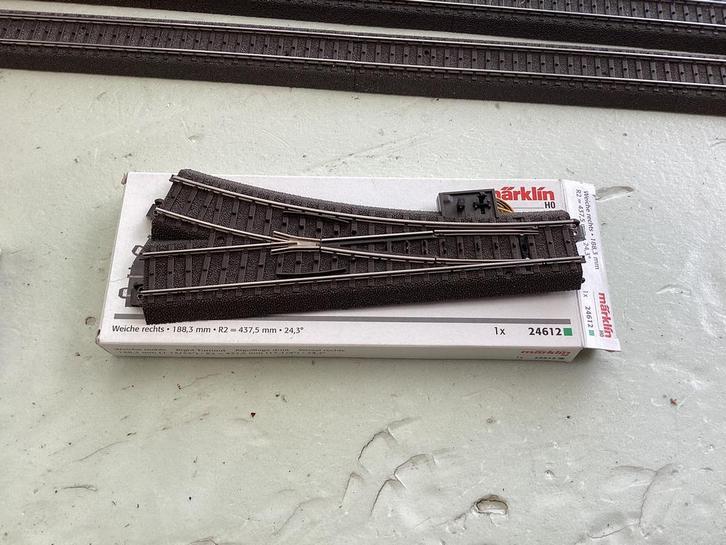 Aiguillage digital 24612 avec boite 45€, Hobby & Loisirs créatifs, Trains miniatures | HO, Comme neuf, Märklin, Enlèvement ou Envoi