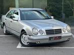 Mercedes-Benz E 220 Classic / Airco / 171243km, Auto's, Mercedes-Benz, Stof, Zwart, Electronic Stability Program (ESP), Bedrijf