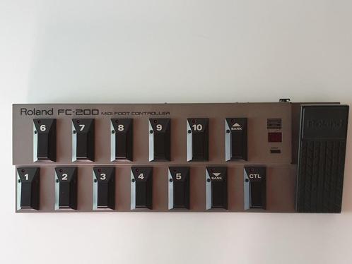 Roland MIDI Foot Controller FC-200, Muziek en Instrumenten, Midi-apparatuur, Zo goed als nieuw, Ophalen of Verzenden