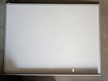 Magnetisch whiteboard 90 x 120 beschikbaar voor biedingen