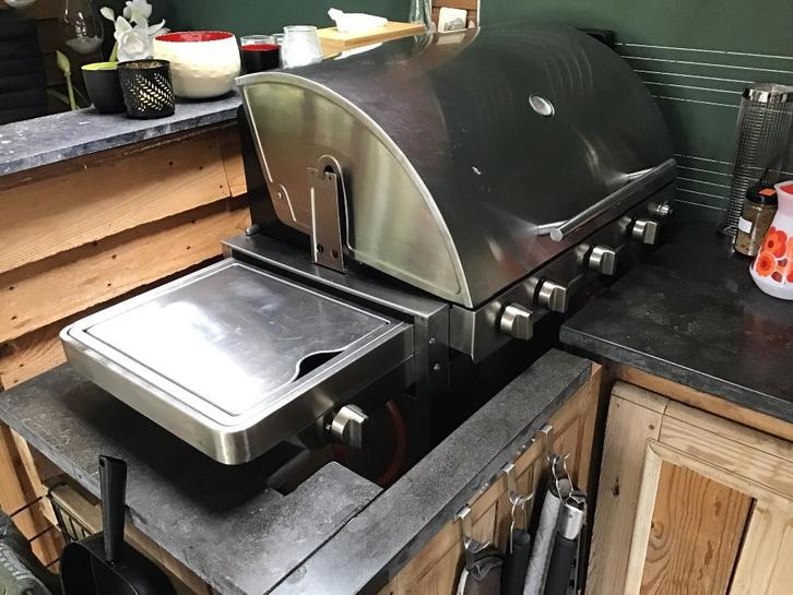 Gas BBQ ideaal voor winter BBQ, Tuin en Terras, Gasbarbecues, Zo goed als nieuw, Ophalen