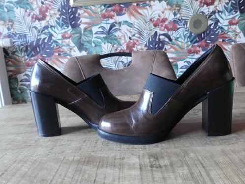 Damesschoenen met hoge hak - Via Scarpa - Maat 40, Kleding | Dames, Schoenen, Zo goed als nieuw, Schoenen met hoge hakken, Bruin