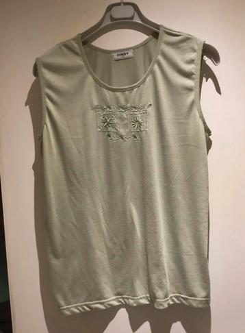 Tanktop  beschikbaar voor biedingen