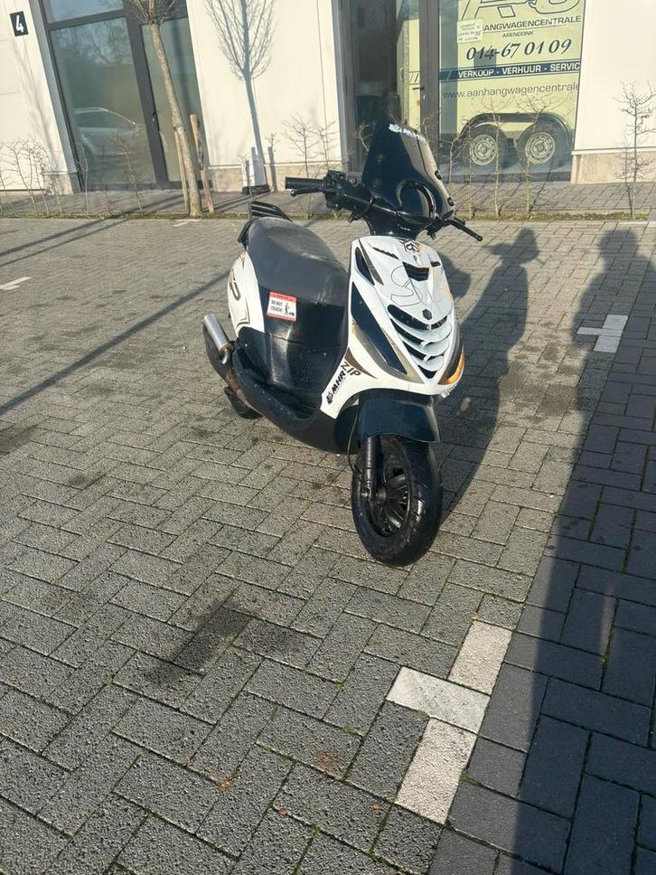 Zip 70cc a klasse, Fietsen en Brommers, Scooters | Piaggio, Zo goed als nieuw, Zip, Ophalen of Verzenden