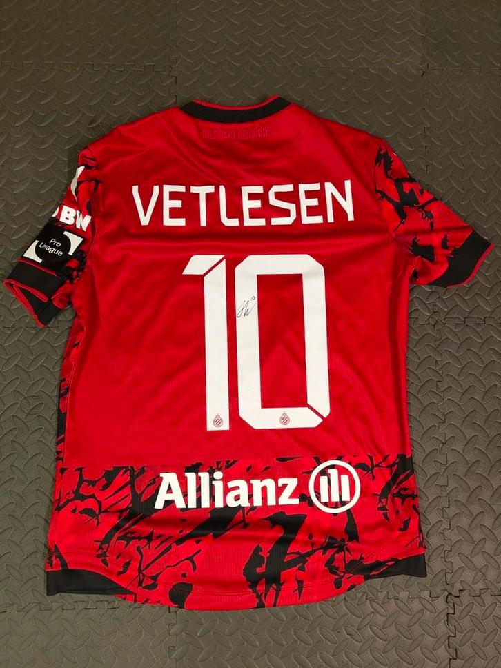 Match worn and signed shirt - Vetlesen / Club Brugge, Collections, Articles de Sport & Football, Comme neuf, Maillot, Enlèvement