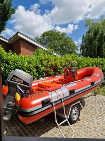 Bateau semi rigide  beschikbaar voor biedingen