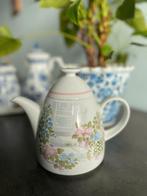 Théière vintage en porcelaine « Chaumelle Paris », Enlèvement