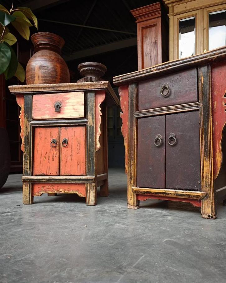 Authentieke Chinese nachtkastje | Oosters bijzettafel #1769, Antiek en Kunst, Antiek | Meubels | Kasten, Ophalen of Verzenden