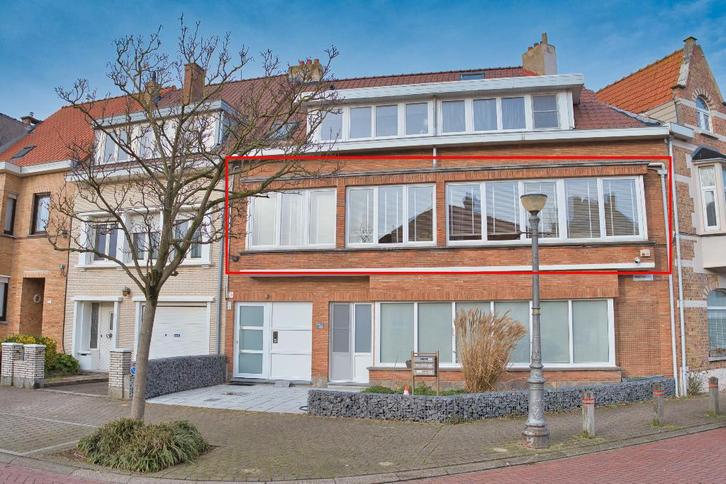 Te koop: Lichtrijk en rustig gelegen appartement Oostende, Immo, Huizen en Appartementen te koop, tot 200 m², Appartement, B