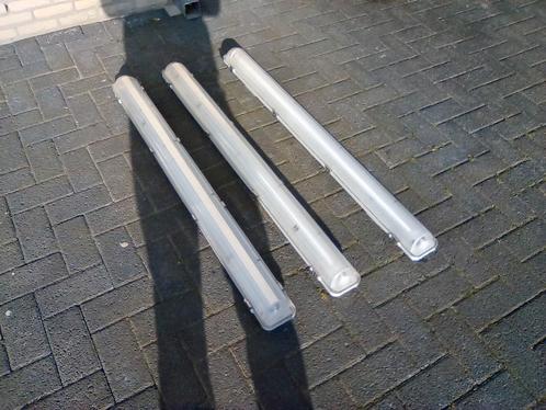 3 TL armaturen in prima conditie, Doe-het-zelf en Bouw, Bouwverlichting, Zo goed als nieuw, Ophalen