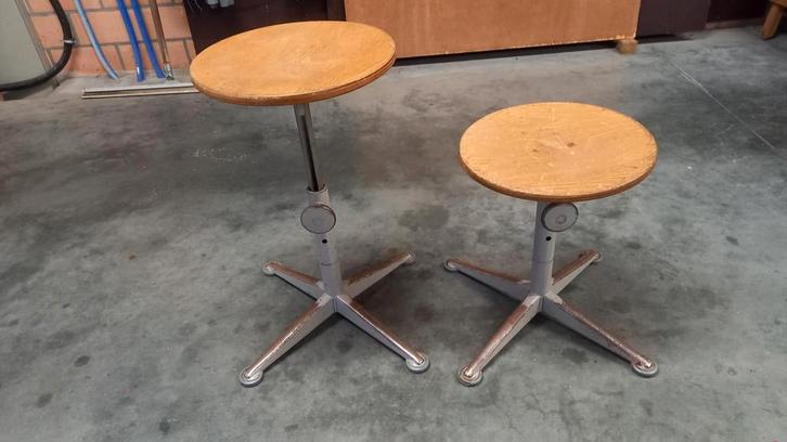 krukjes industriële - vintage look, Huis en Inrichting, Krukjes, Zo goed als nieuw, In hoogte verstelbaar, Ophalen