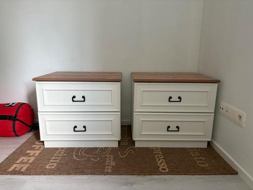 🌟Stijlvolle nachtkastjes met landelijke look – set van 2🌟, Huis en Inrichting, Slaapkamer | Nachtkastjes, Zo goed als nieuw
