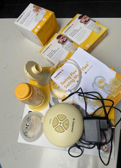 Medela borstkolf + toebehoren, Kinderen en Baby's, Babyvoeding en Toebehoren, Zo goed als nieuw, Borstkolf, Ophalen