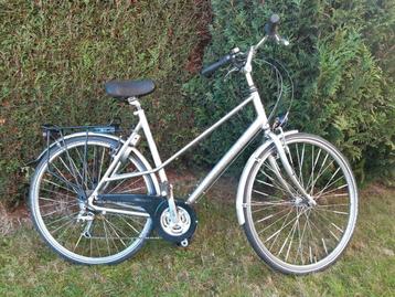 Giant  maat 57 beschikbaar voor biedingen