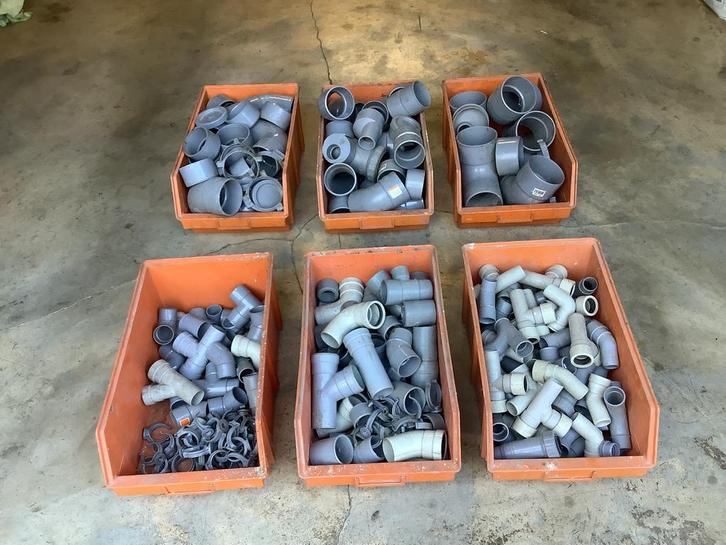 Accessoires PVC neufs, Bricolage & Construction, Tuyaux & Évacuations, PVC, Enlèvement